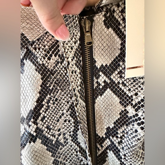 NWT Choosy Cream & Black Vegan Snakeskin Zip Designer High Fashion Trench Coat S - Picture 7 of 12